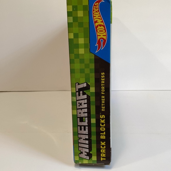 MINECRAFT - Picture 16 of 16